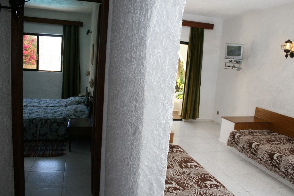 Oasis Hotel Bungalows Afandou Rhodes Exterior photo